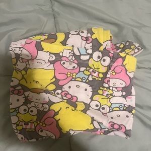 Xxl cute Sanrio crew bell bottom pants stretchy ♥️